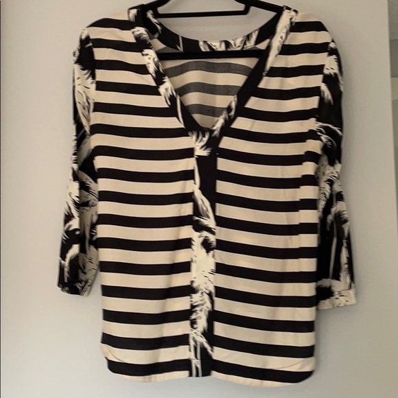 Mo:Vint blouse with 3/4 length sleeves - Picture 2 of 5